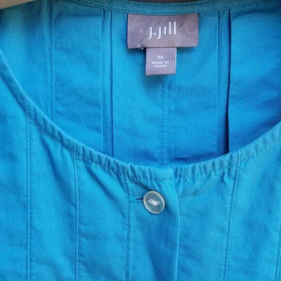 J Jill Blue Cotton Button Down with Pintucks and Pleats size Medium - Picture 7 of 9